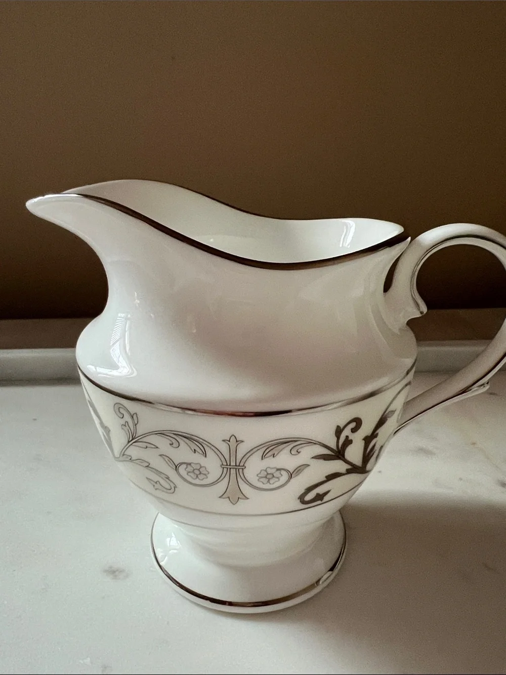 2009 Autumn Legacy Creamer Dish